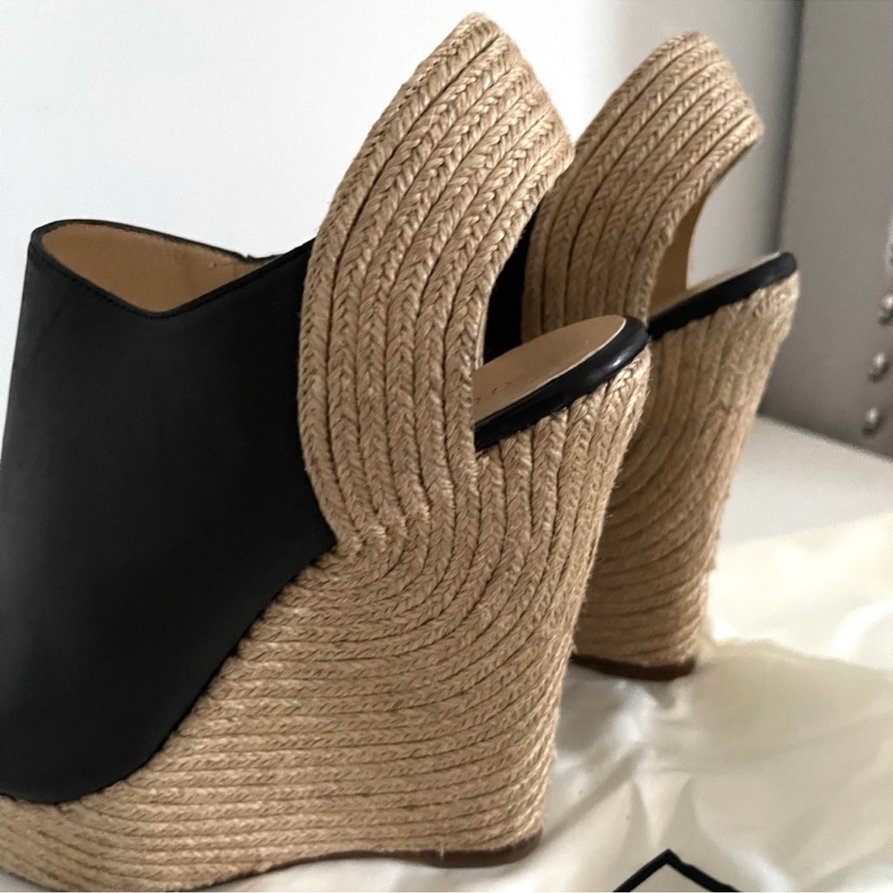 AUTHENTIC GUCCI LEATHER WEDGES - Picture 5 of 11